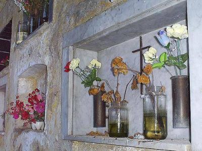 Campa�a contra el dengue en el cementerio y gomer�as
