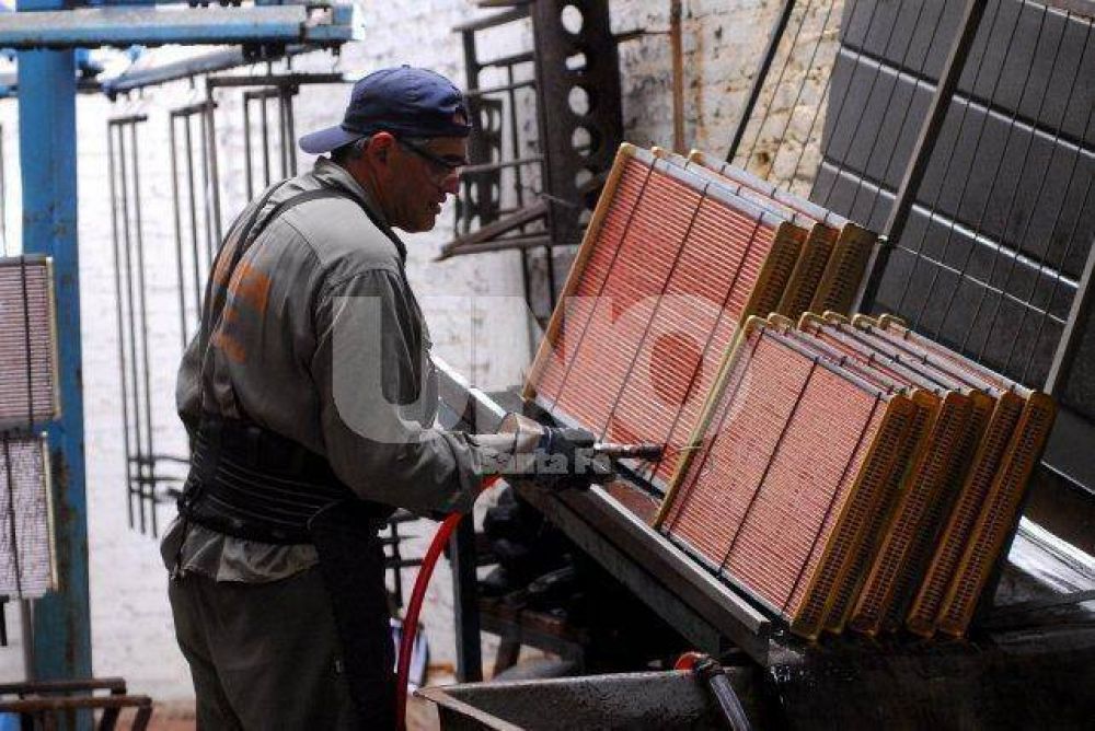 Industriales santafesinos quieren discutir el bono 