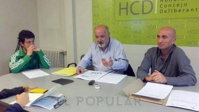 Suba del agua: Gustavo �lvarez aport� su trabajo