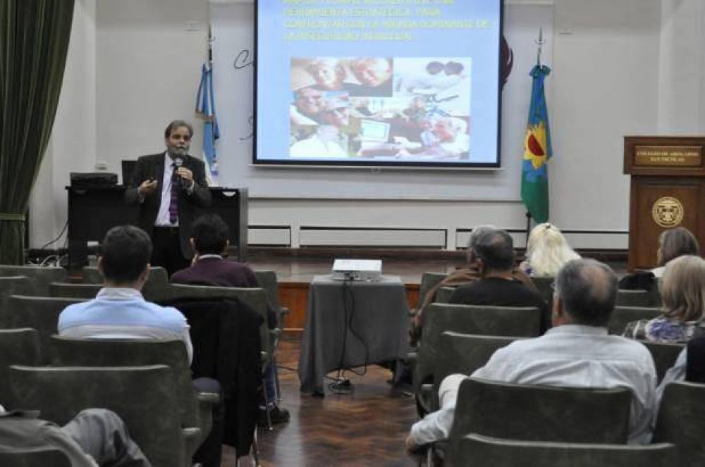 �A�n con dos beneficios, jubilados nacionales no cubrir�an canasta b�sica�