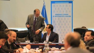 Reflotan el acuerdo por la ley de inversiones que frenaron Massa y el FpV