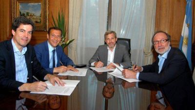 La Provincia firm� convenios con Naci�n por 90 millones en obras