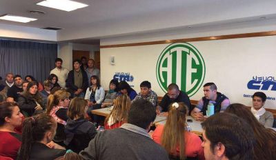 ATE para por un bono y le apunta al hermano de Guti�rrez