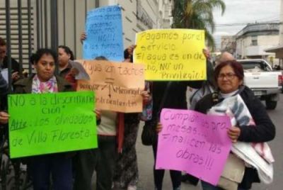 Vecinos de Floresta, enfurecidos por que Aguas del Norte se olvid� de ellos