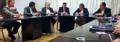 Presupuesto: Aprobaron 2500 millones para La Rioja y lograron incorporaci�n de art�culo sobre bonos fiscales
