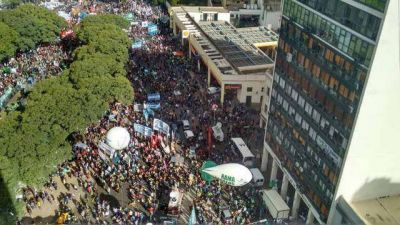 Bono de fin de a�o: lo cobrar�n unos 150 mil trabajadores nacionales
