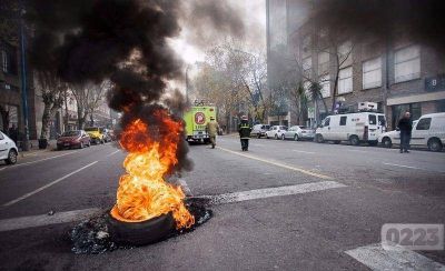 Arroyo quiere prohibir la quema de neum�ticos