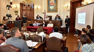 Concejo Deliberante de Paran�: Quiebre pol�tico y esc�ndalo