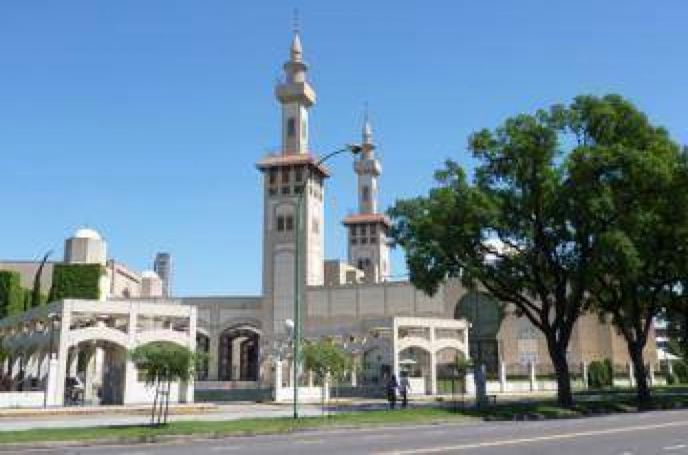 600 ciudadanos porteos visitan la Mezquita de Palermo