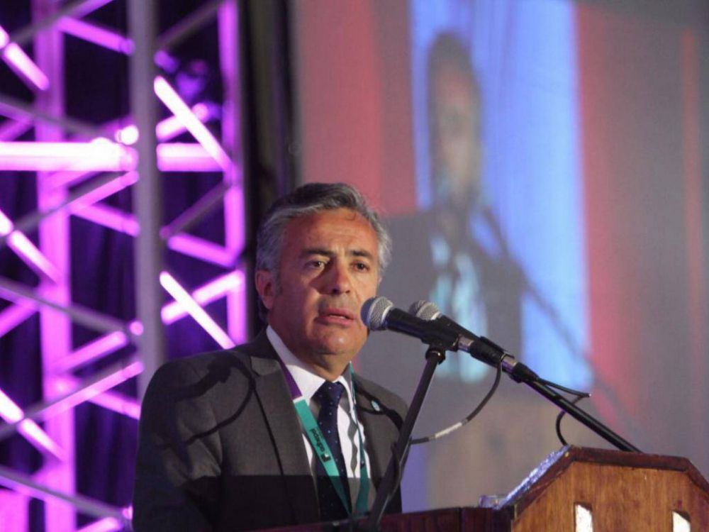 Cornejo tambi�n dej� sola a Balbo sobre el dietazo: 