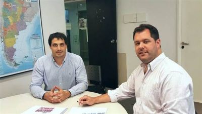 Pablo Bucca se reuni� con autoridades del programa Festejar