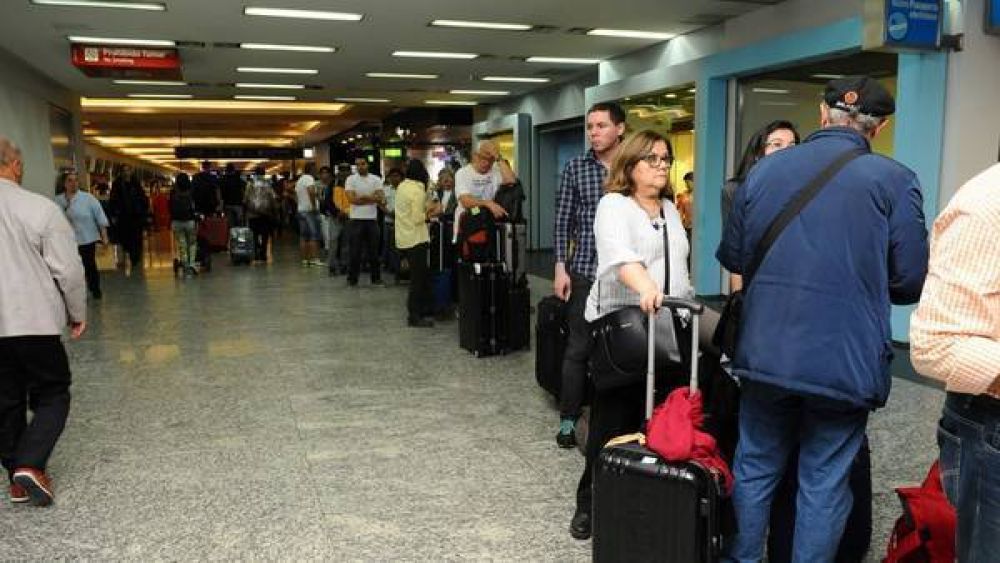 Los pilotos de LATAM, en asamblea en Aeroparque