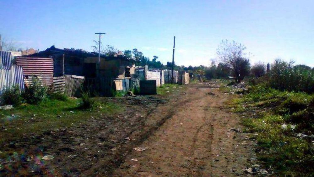 Quedan ms de 6 mil familias sin cloacas ni asfalto en Rosario