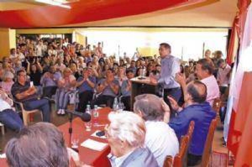 La UCR apunt� contra Uni�n por C�rdoba: 