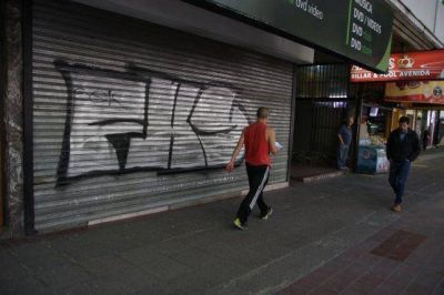 Cuando las luces se apagan, la ciudad muestra su peor cara