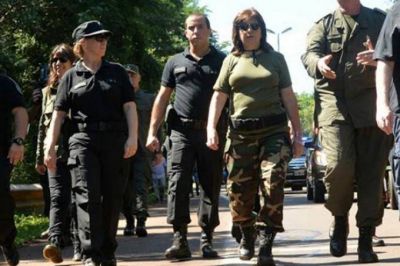 Luz, c�mara y acci�n: Bullrich apuesta a los medios y recorre distintos operativos en la Provincia