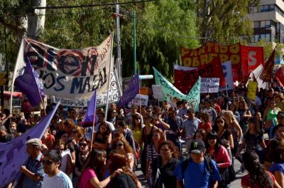 La semana en Neuqu�n: de un hilo