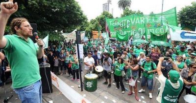 Vidal pospuso la reapertura de paritarias y genera malestar entre los estatales