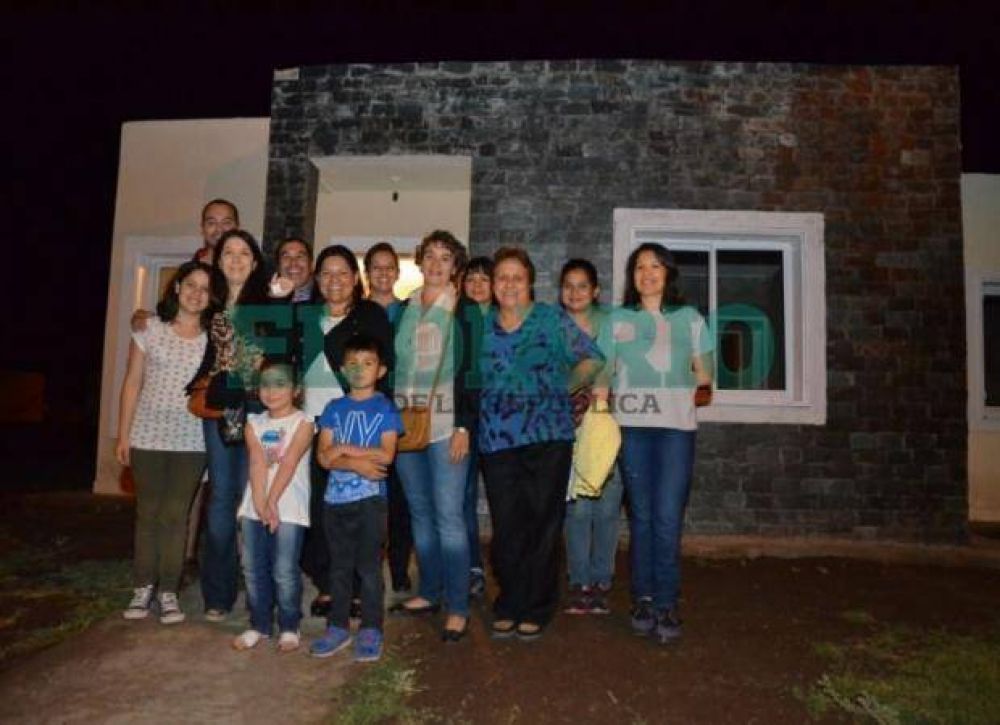 Viviendas: 120 familias del Valle del Conlara cumplieron su sueo