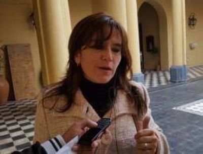 Para el radicalismo �el 80% de los riojanos son pobres�