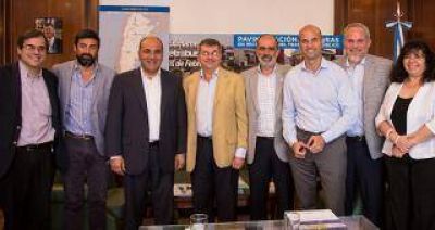 Manzur y empresarios tucumanos se reunieron con el ministro Dietrich