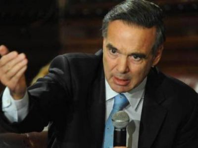 Pichetto garantiza la continuidad de viviendas en R�o Negro