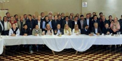 Intendentes peronistas discutieron sobre el presupuesto provincial