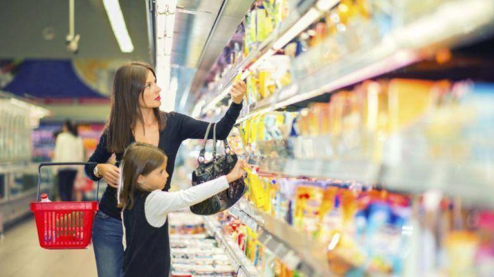 Carrizo impulsa que los supermercados vendan un 10% de productos hechos en R�o Cuarto