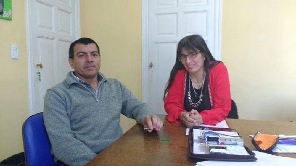 Enviar�n dos ingenieros para analizar las filtraciones en el exColegio Nacional