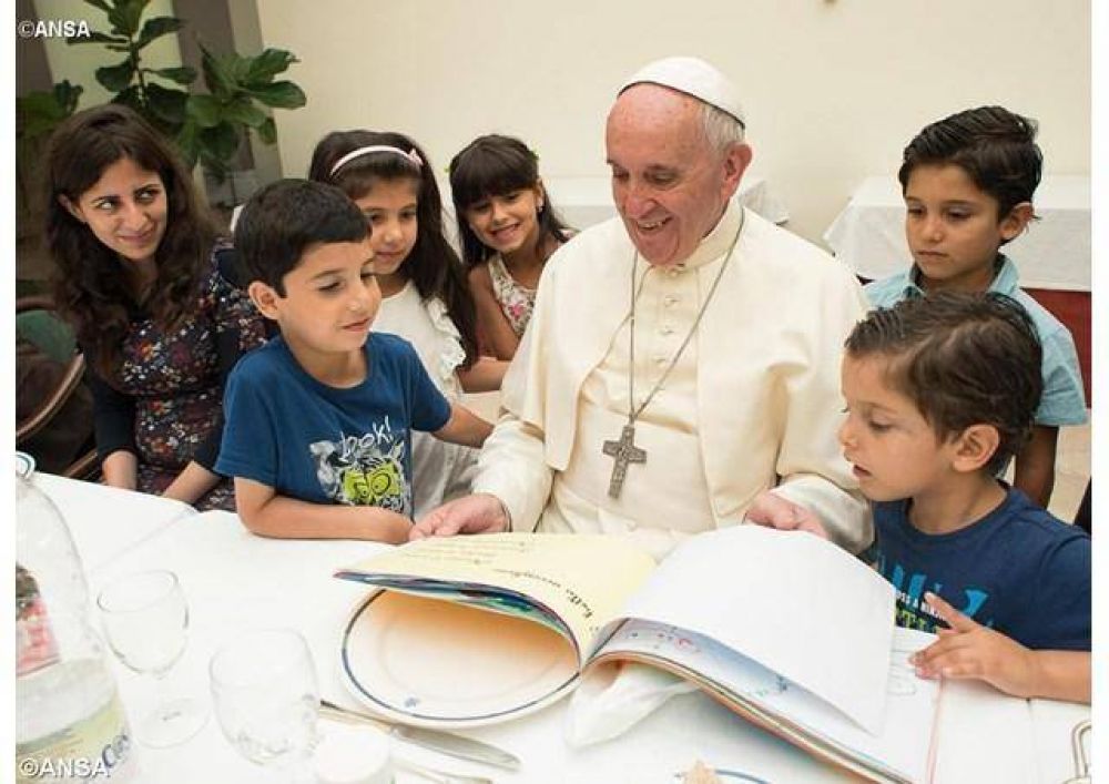Las Congregaciones religiosas responden al llamado del Papa a favor de los refugiados