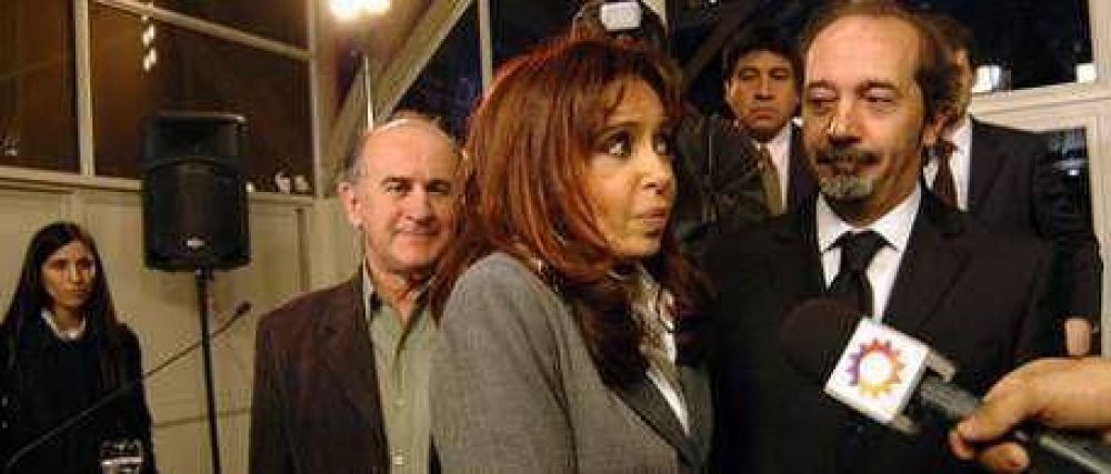 Kirchner dej sin trabajo al vocero de Cristina