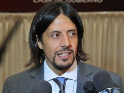 Parodi descart� pagar un bono de 5 mil pesos