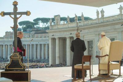El Papa pide que nadie se sienta abandonado ni acusado