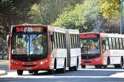 La UTA respald� el pedido de los empresarios para aumentar el boleto de colectivos