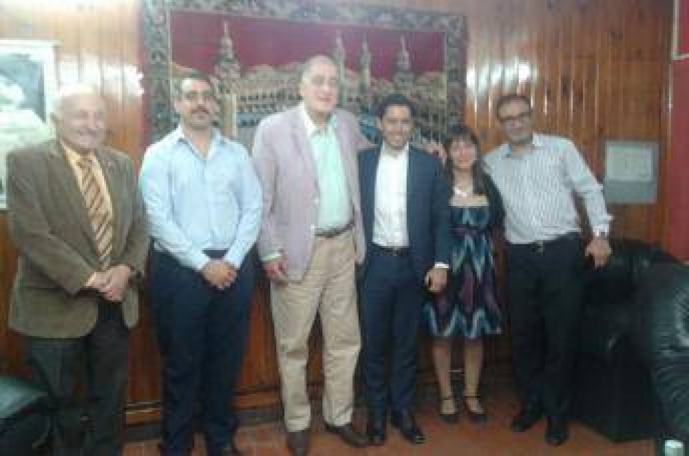 Subsecretario de Cultos de la Nación visitó la Asociación Árabe Argentina Islámica