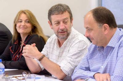 El massismo toma la posta de CARBAP y le hace planteos a Vidal