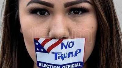 Fuertes protestas anti-Trump bajo la consigna 