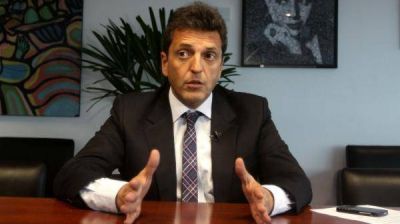 Massa reflota cr�ticas a Macri y lo ataca por el flanco d�bil: el impuesto a las ganancias
