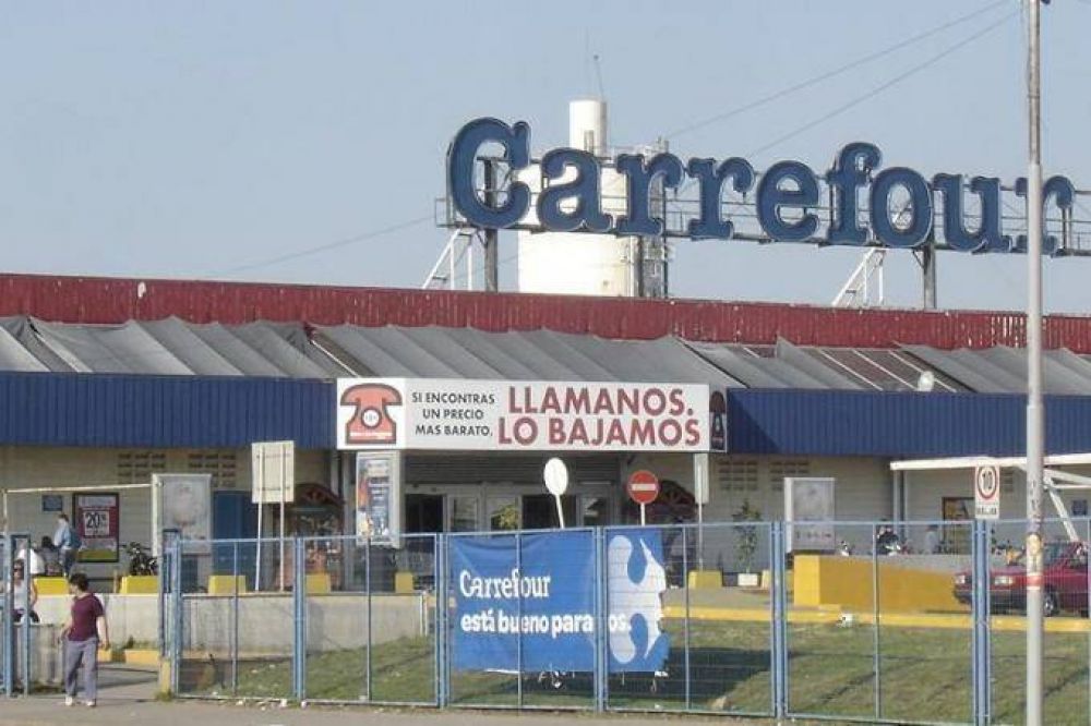 Denuncian despidos y persecucin sindical a camioneros de Carrefour