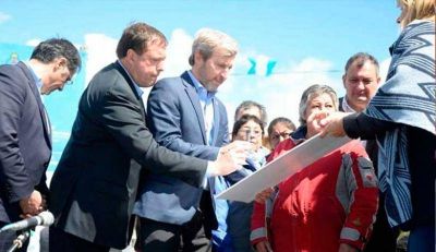 Frigerio vuelve a Bariloche por el saneamiento del Nahuel Huapi