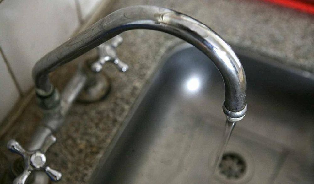 El agua potable cuesta un 35% ms cara en Mendoza