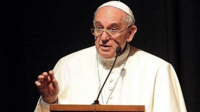 Papa Francisco multitudinaria misa Jubileo de los excluidos Roma Vaticano