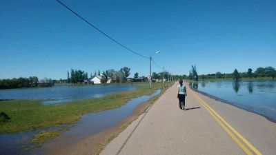 Trabajos de emergencia para bajar el nivel de la Laguna