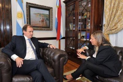 Bordet se reuni� con la presidenta del Copnaf
