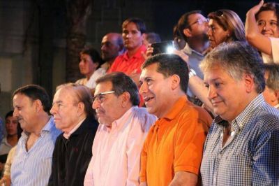 Beder, Quintela, Casas, Bosetti y Menem, la unidad del PJ