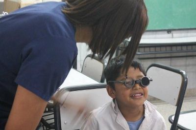 El Municipio de Lomas controla la vista de los chicos en las escuelas