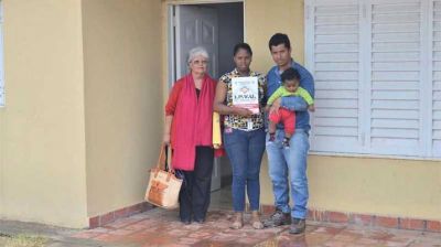 Entregan viviendas a 50 familias del barrio Bel�n