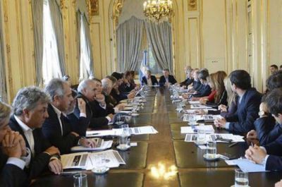 Reforma pol�tica: Macri convoc� a Peppo y gobernadores del PJ a Olivos