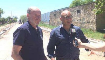Reino y Katz recorrieron las obras del Barrio Integraci�n