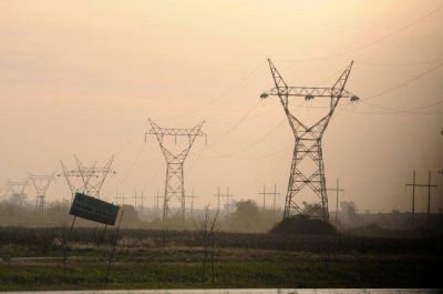 El gobierno condenar� una deuda a la EPE y otras distribuidoras el�ctricas